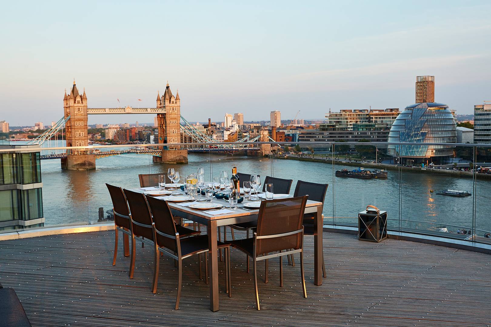 The Luxe Apartment Review: Cheval Three Quays Penthouse, Tower Bridge, London, UK